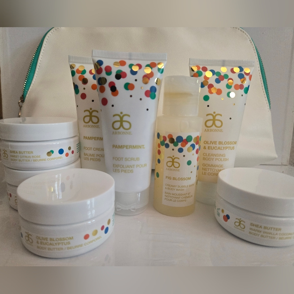 Arbonne Do The Bright Thing Travel Bag With Minis
